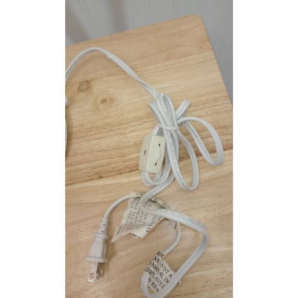 Vintage IOB Catalina holiday accent lamp. Christmas tree, table top, stained gla - Picture 8 of 13